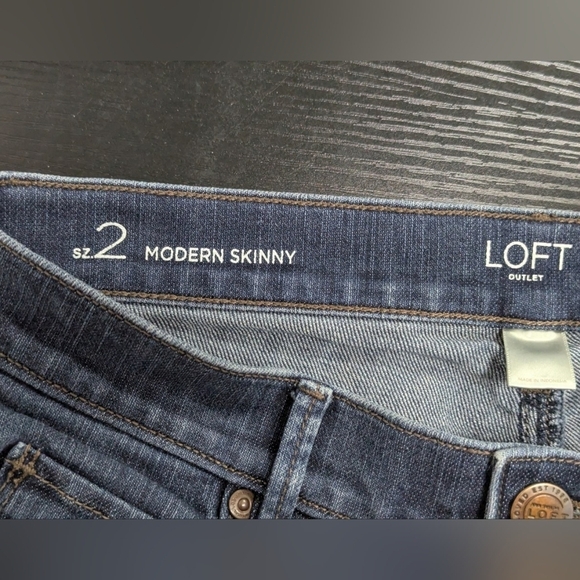 Ann Taylor Loft size 2 modern skinny jeans in excellent condition - Picture 6 of 10